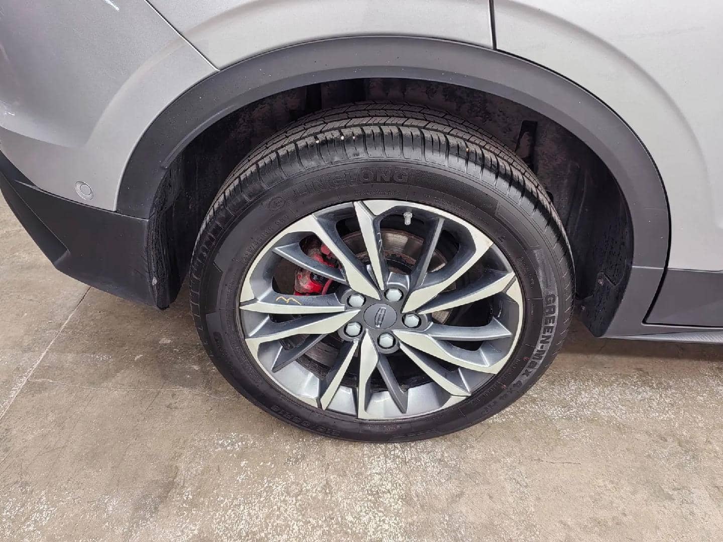 Geely Coolray,  46 951 км, 2023 года в лизинг