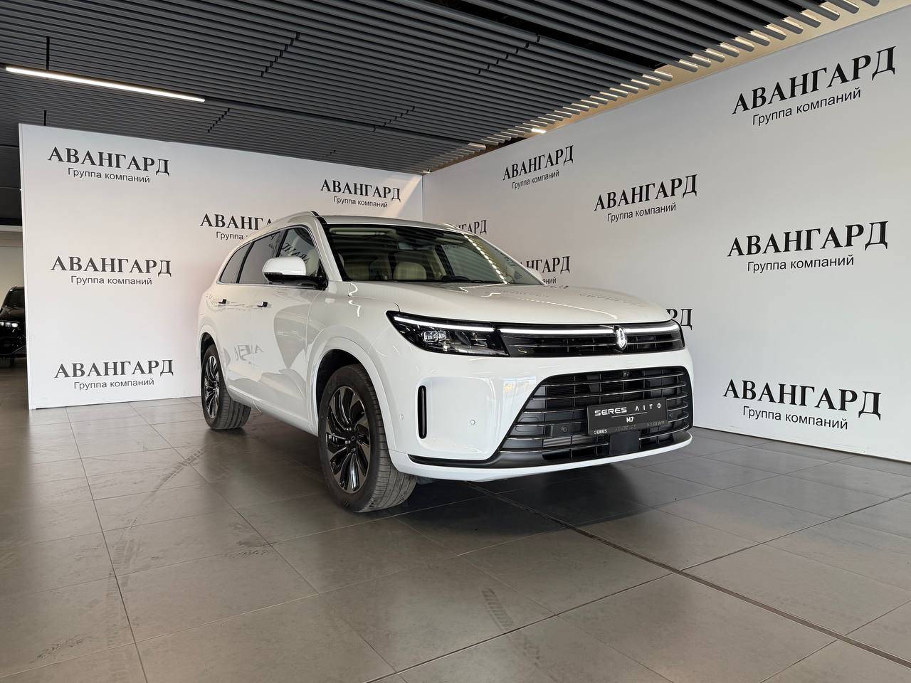 AITO M7 Luxury 4WD 6seats