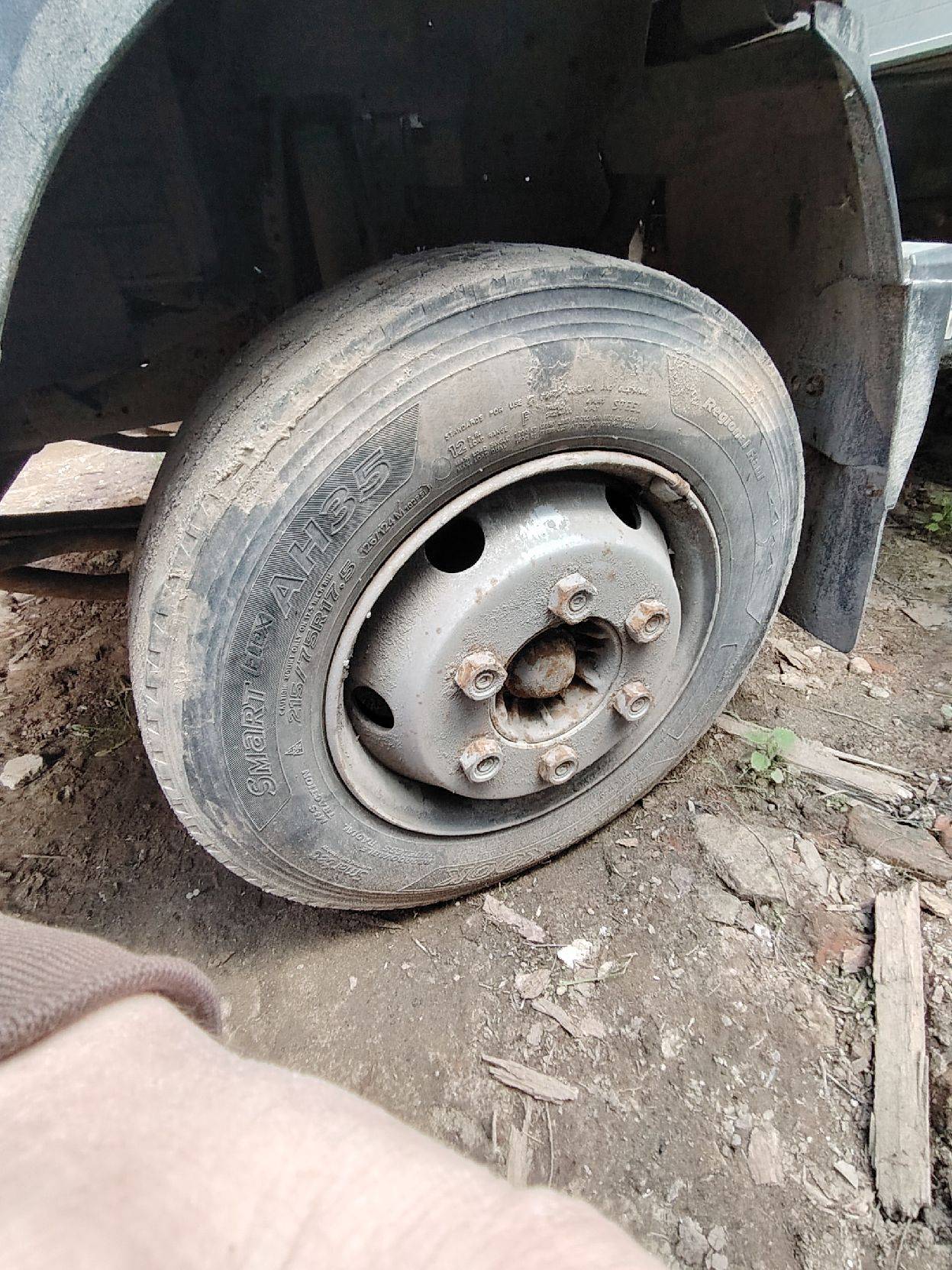 ISUZU NPR75LL Лот 000002466