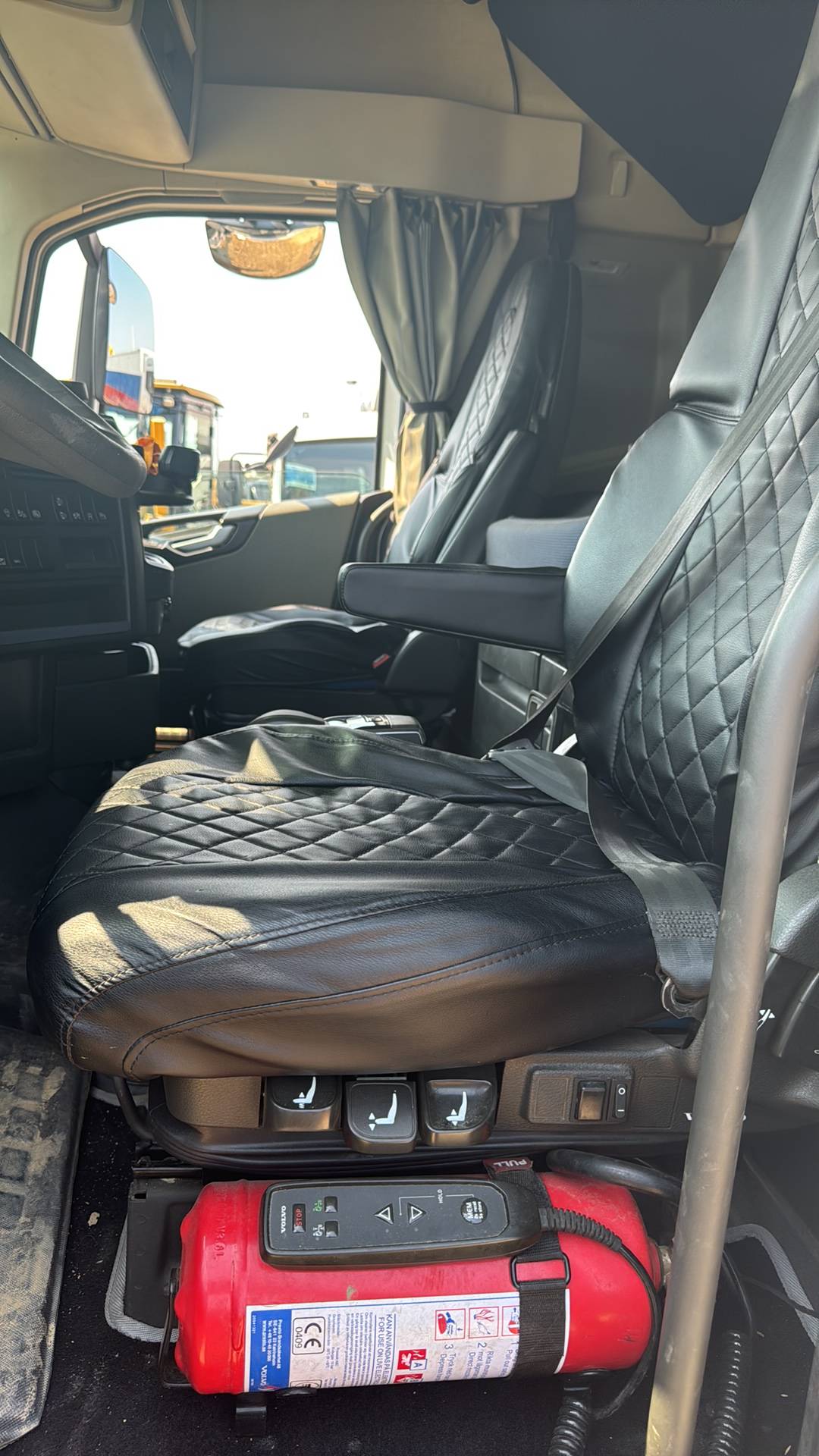 Volvo FH 500 4x2 (FH Globetrotter),  356 898 км, 2021 года