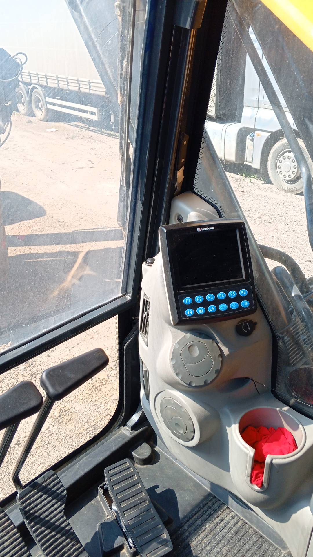 LiuGong CLG933E, 2022 года в лизинг