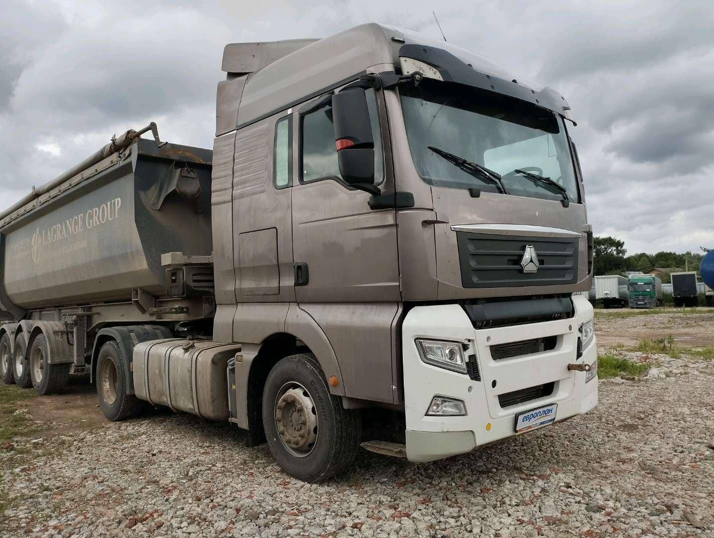 Sitrak C7H 4x2 ZZ4186V361HE,  841 999 км, 2022 года в лизинг