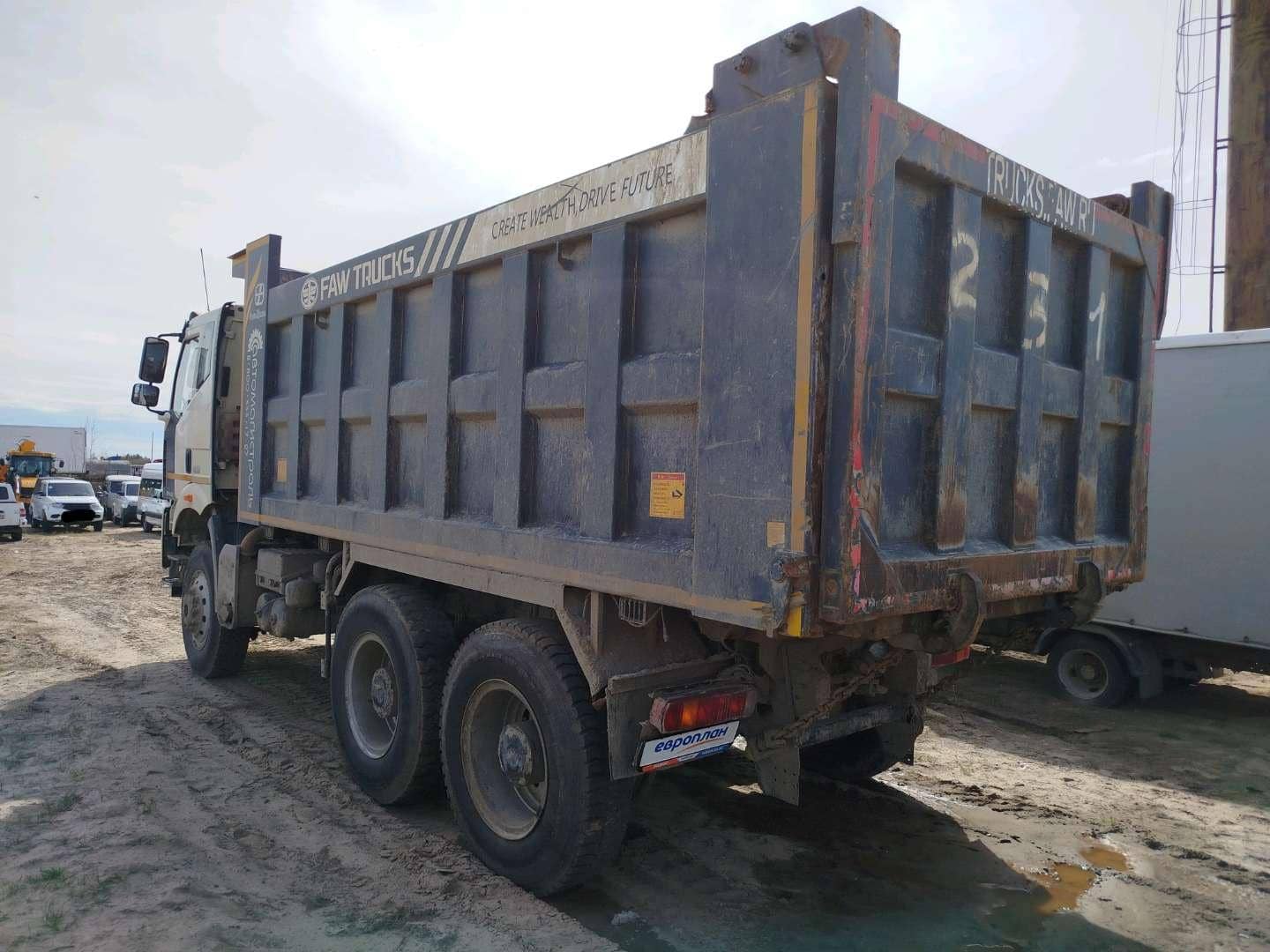 FAW CA3250P66K24L1TE5 6x6,  143 322 км, 2023 года в лизинг