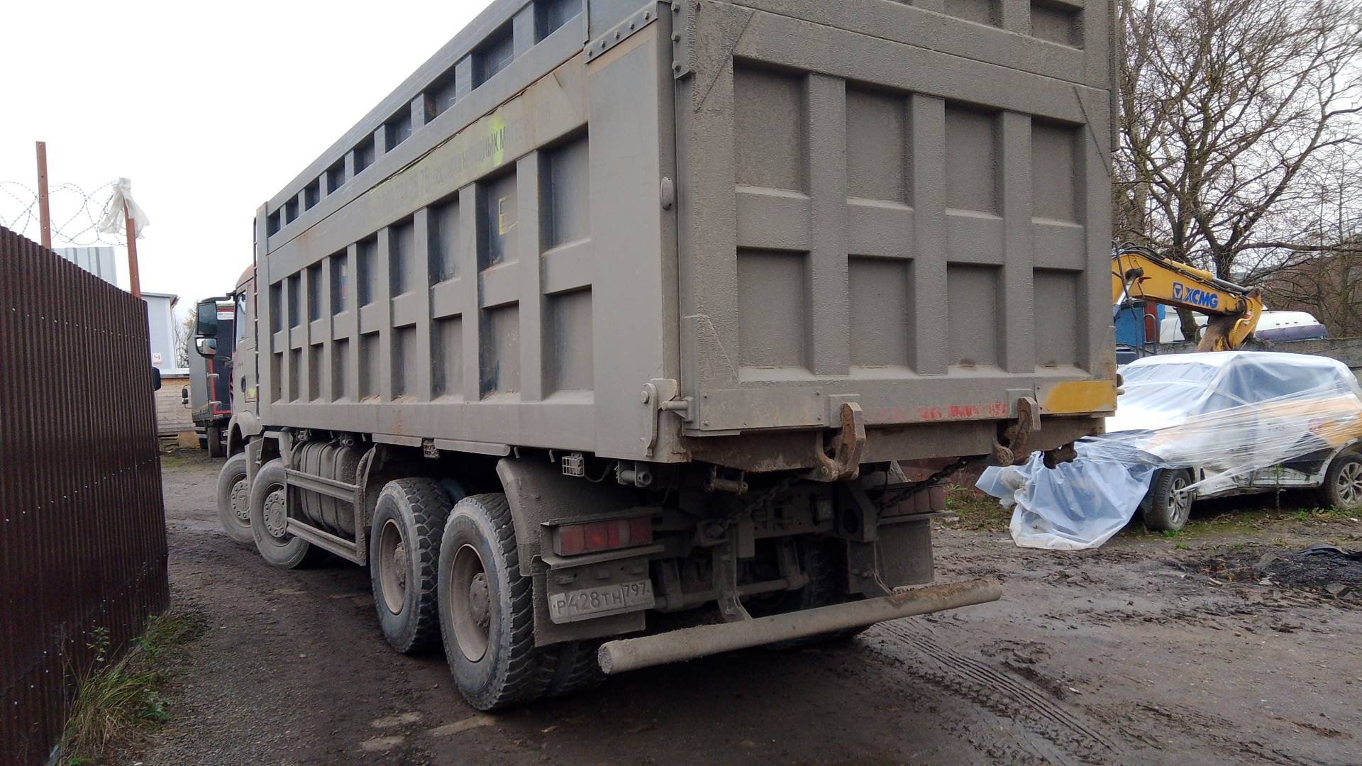 HOWO ZZ3317V386GE1 8х4,  257 253 км, 2023 года в лизинг