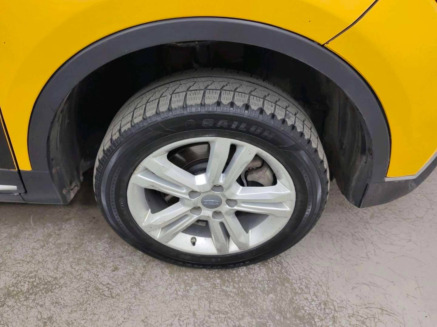 Geely Atlas Pro,  212 465 км, 2023 года в лизинг