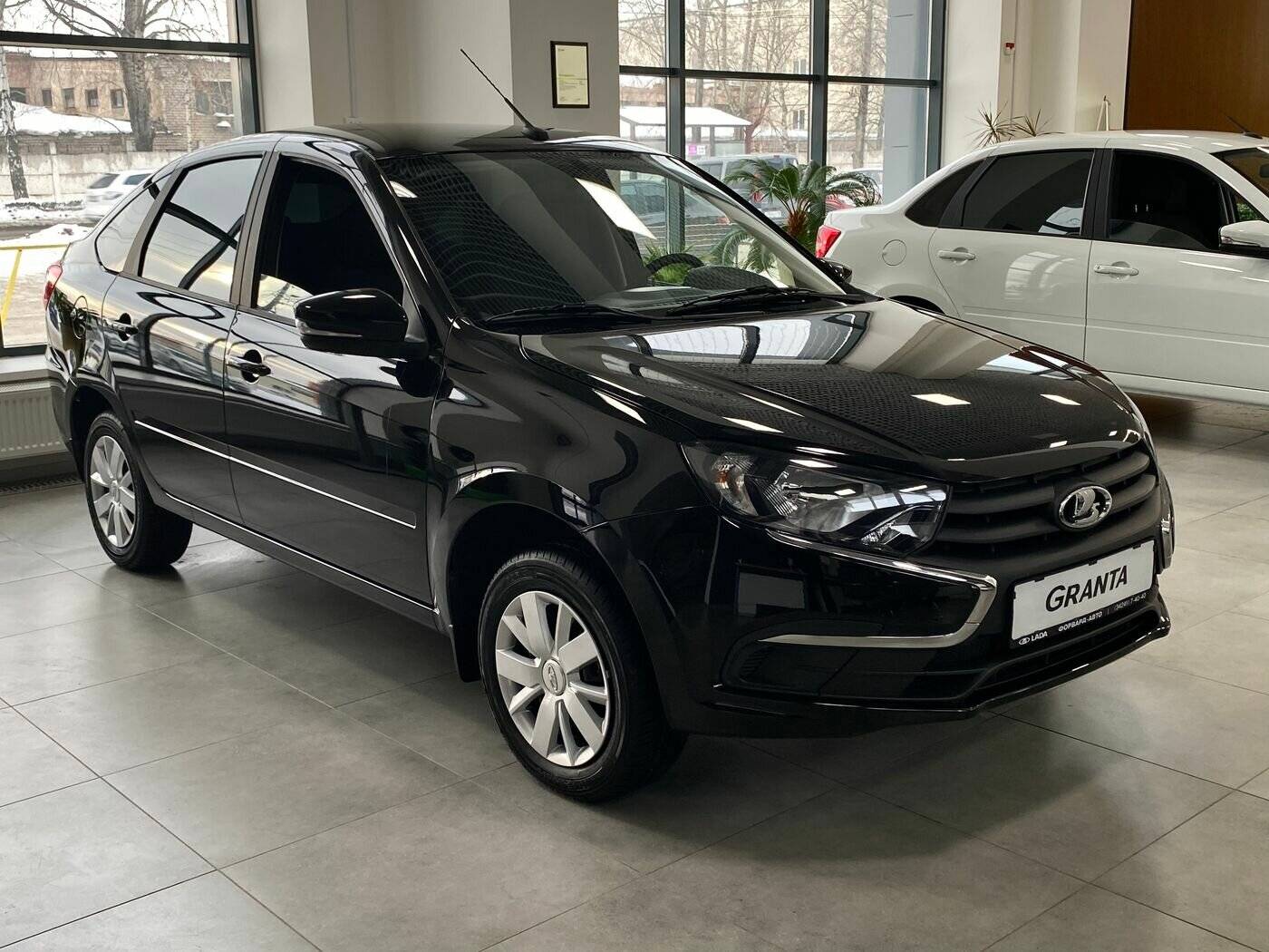 Lada Granta седан Classic 24 Кондиционер 1.6 90hp 5MT