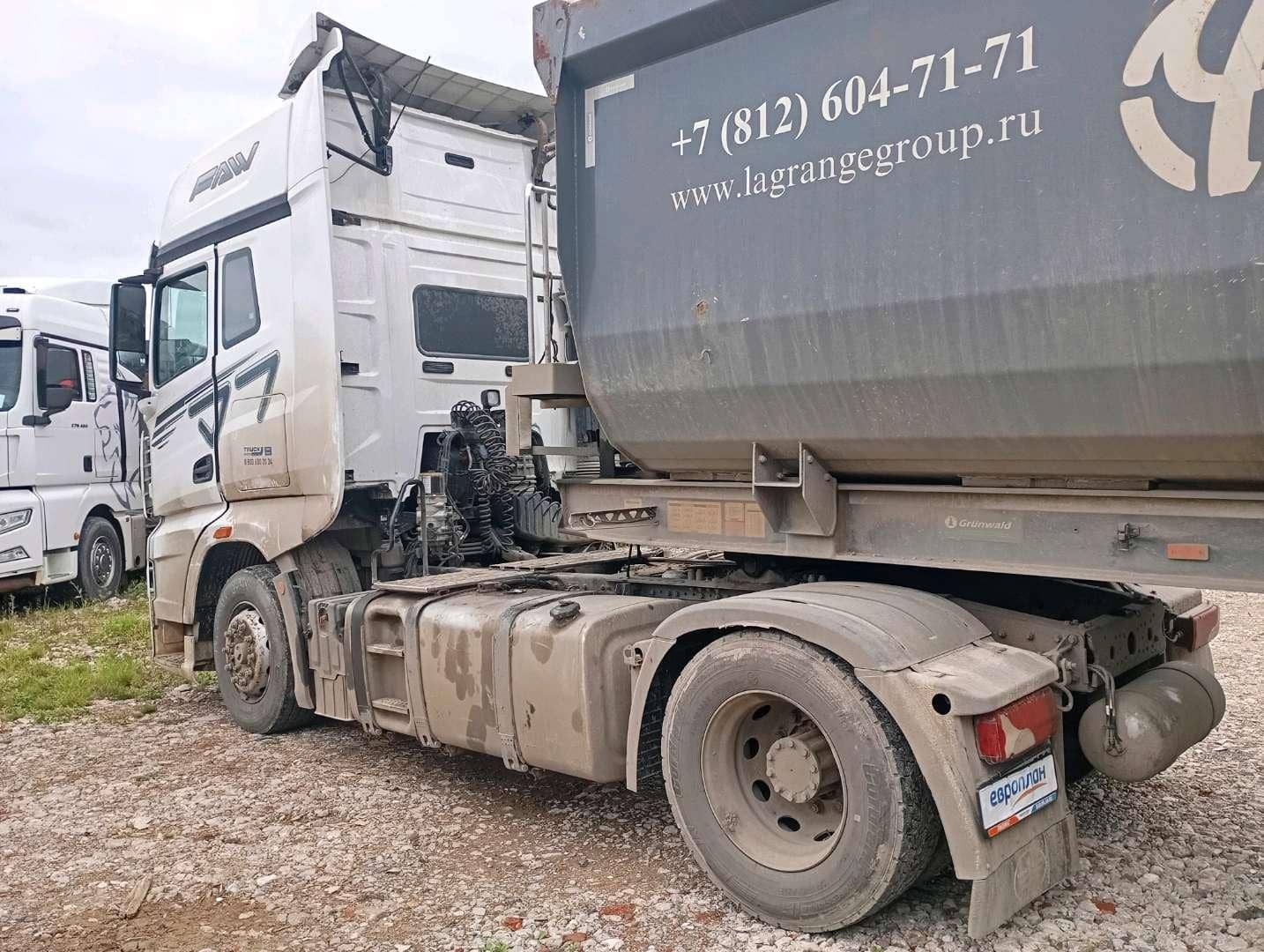 FAW CA4180P77K25E5 4x2,  527 235 км, 2023 года в лизинг