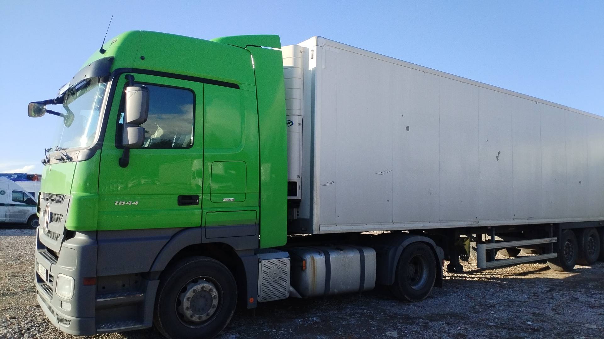 Mercedes-Benz Actros 3 1844 LS 4x2 (L),  205 227 км, 2017 года в лизинг