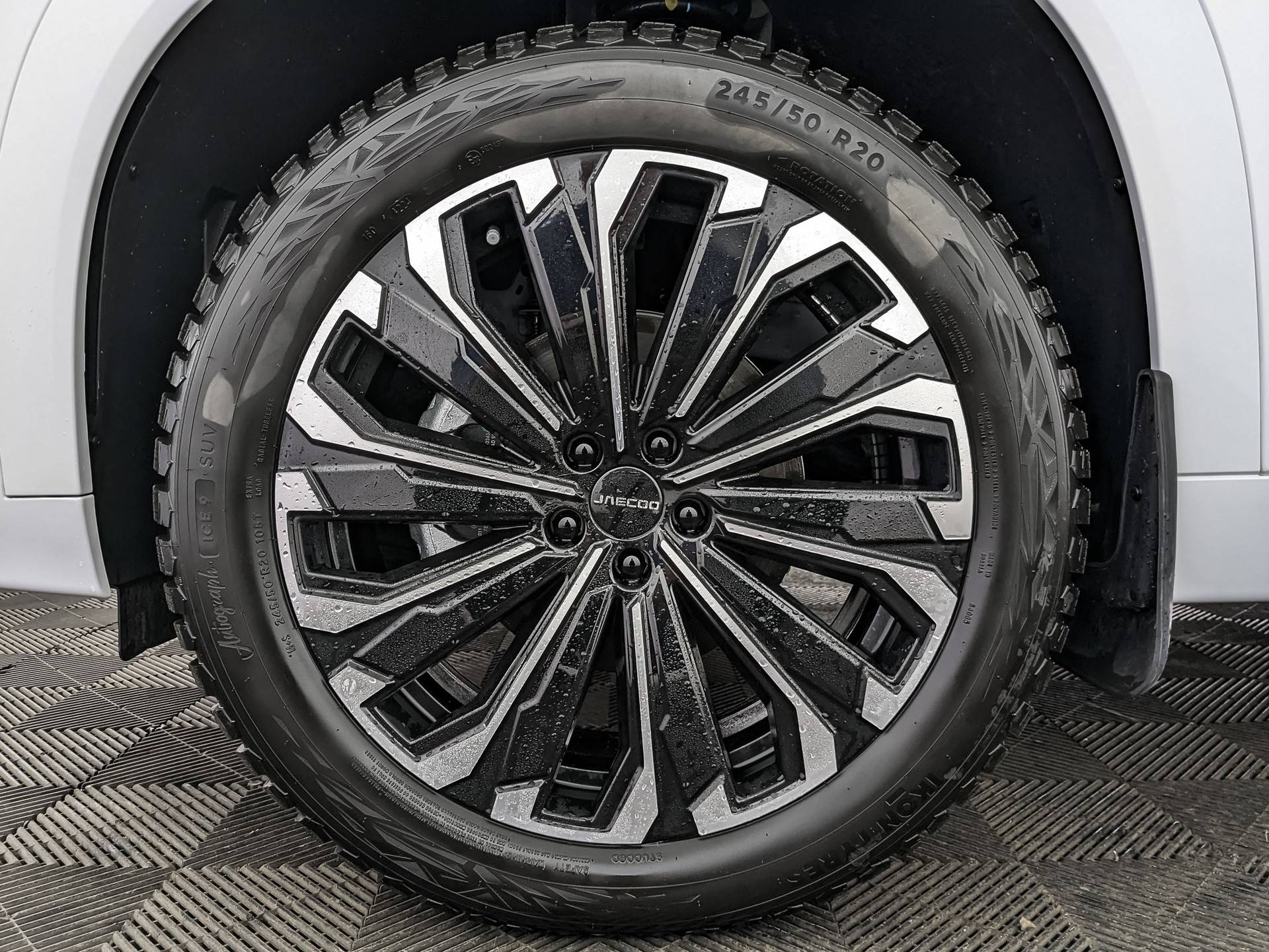 Jaecoo J8 Active 2.0T 7DCT AWD