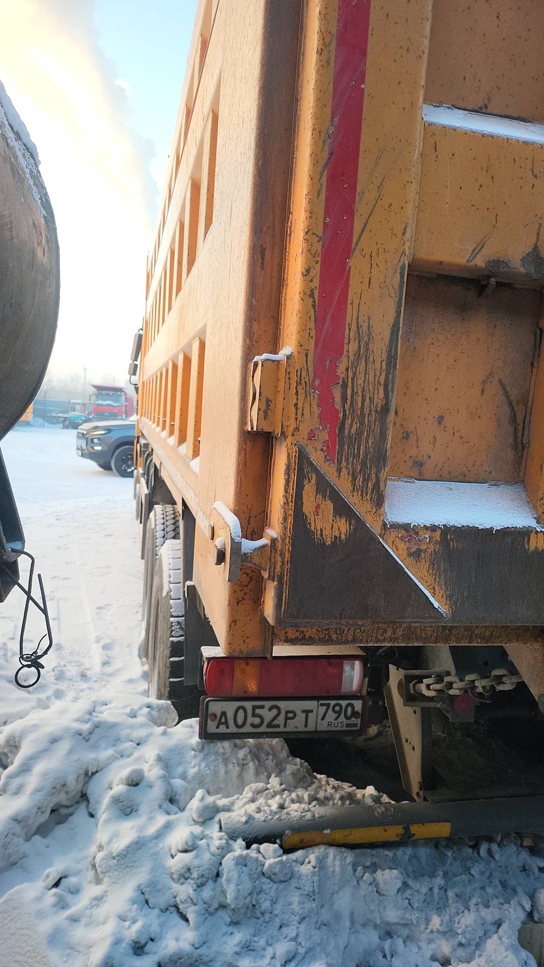 Shacman SX3318DT366 8x4,  130 000 км, 2021 года в лизинг