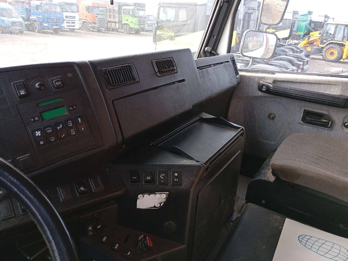 МАЗ 6516С9-521-005,  116 100 км, 2020 года в лизинг