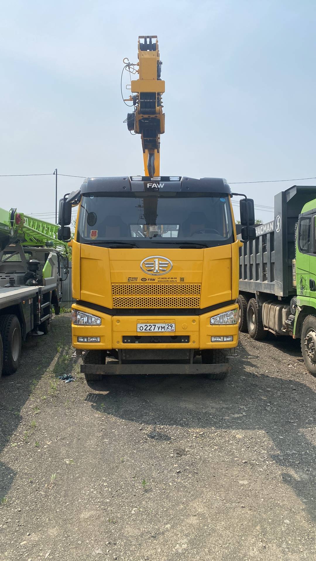 FAW CA3250P66K24T1E5 6х4,  12 610 км, 2024 года в лизинг