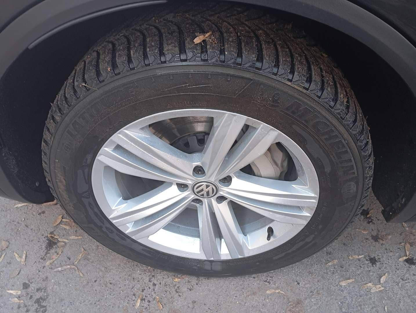 Volkswagen Touareg,  271 484 км, 2018 года в лизинг
