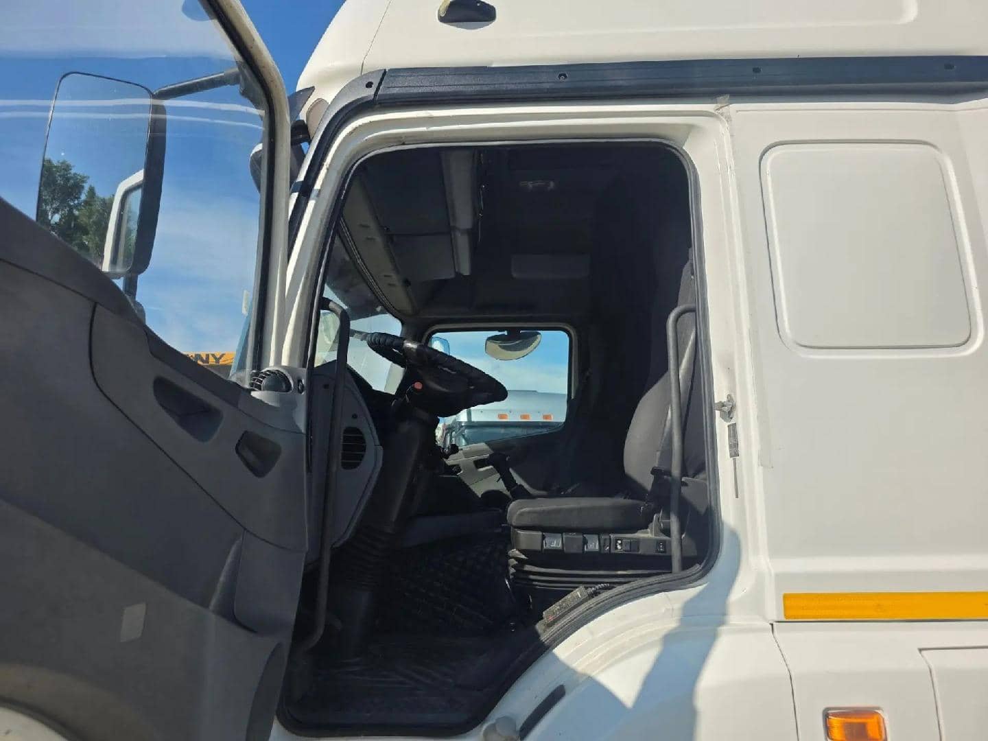 КАМАЗ 5490-S5 (M1840),  857 964 км, 2021 года в лизинг