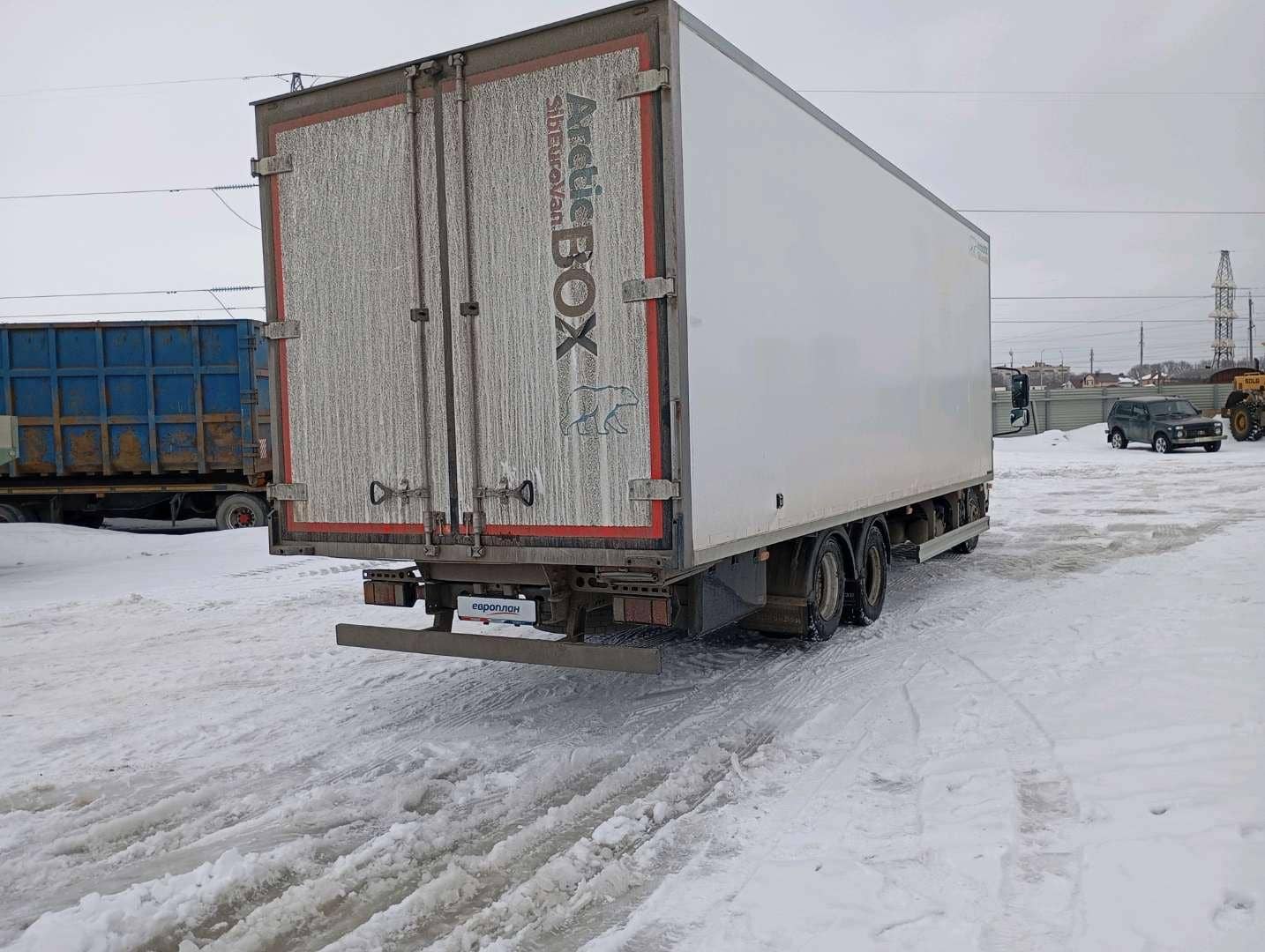 ISUZU NQR 12T,  304 469 км, 2023 года в лизинг