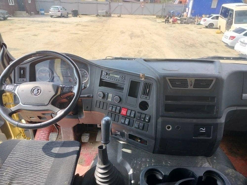Shacman SX32586V385,  145 179 км, 2022 года в лизинг