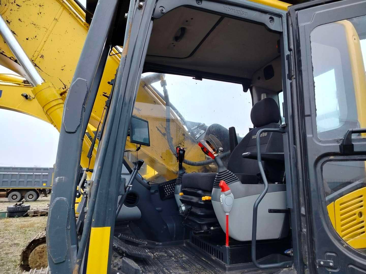 KOMATSU PC210LC-10M0 с харвестрной головкой Komatsu C144, 2021 года в лизинг