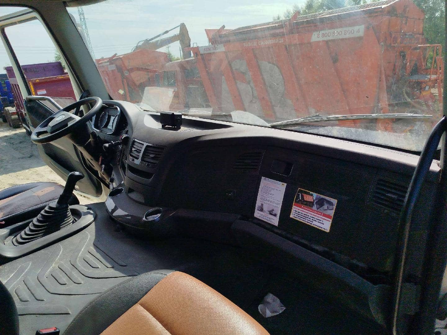 FAW CA3250P66K24L1TE5 6x6,  111 291 км, 2023 года в лизинг