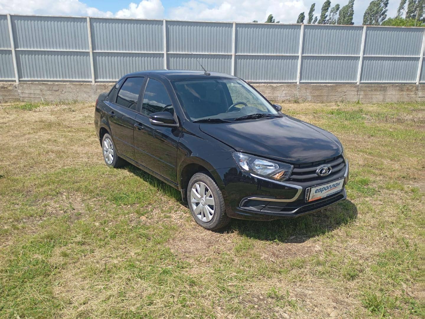 Lada Granta седан,  25 038 км, 2023 года в лизинг