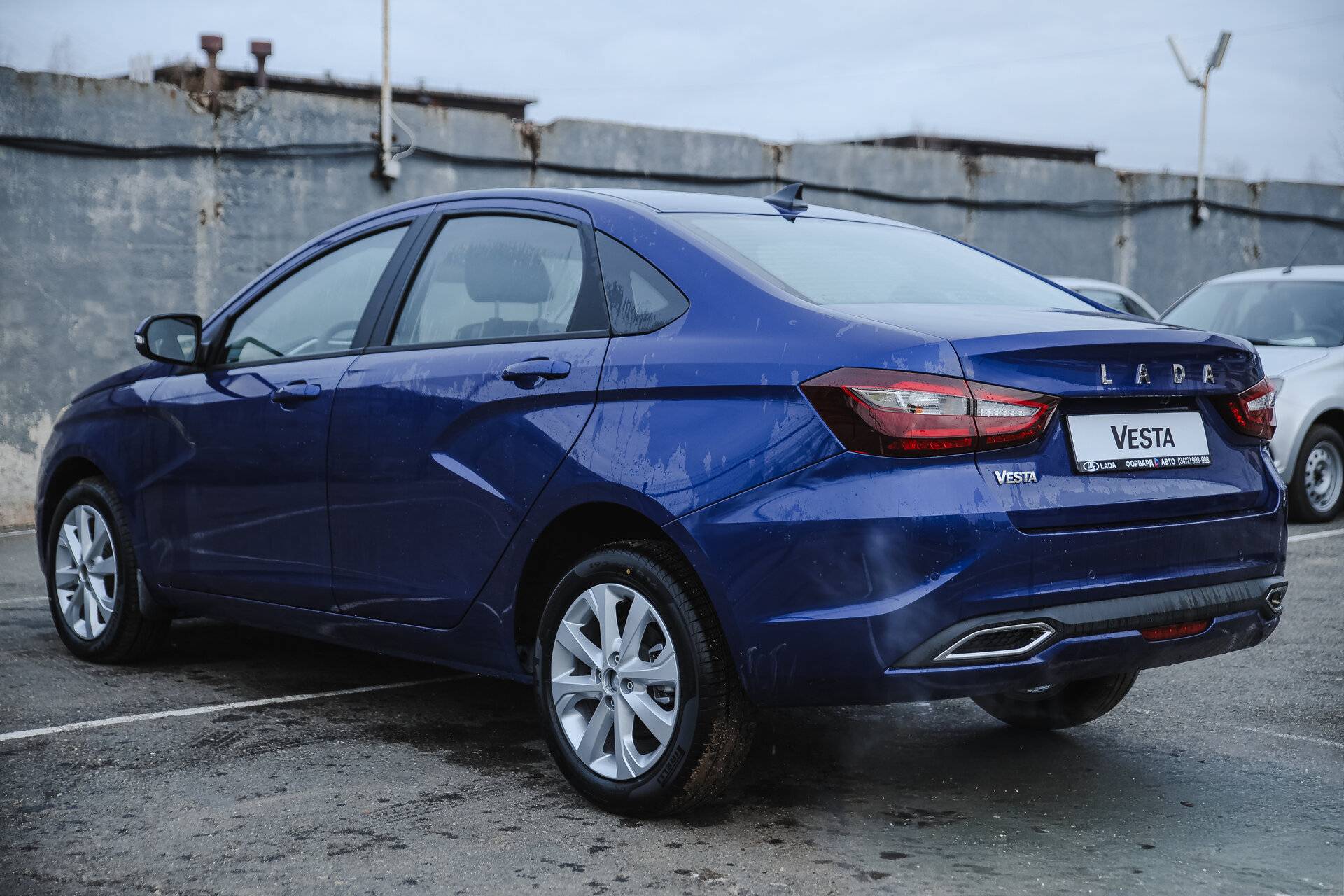 Lada Vesta седан Enjoy 24 1.8 122hp AT