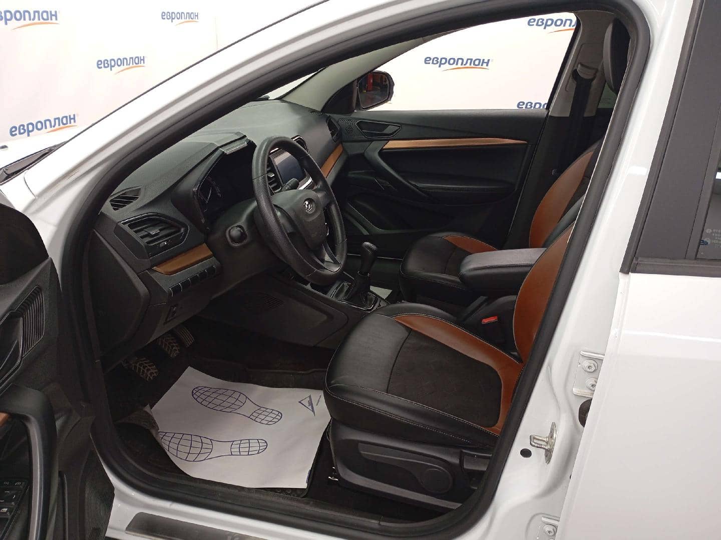 Lada Vesta Кросс,  84 000 км, 2023 года в лизинг
