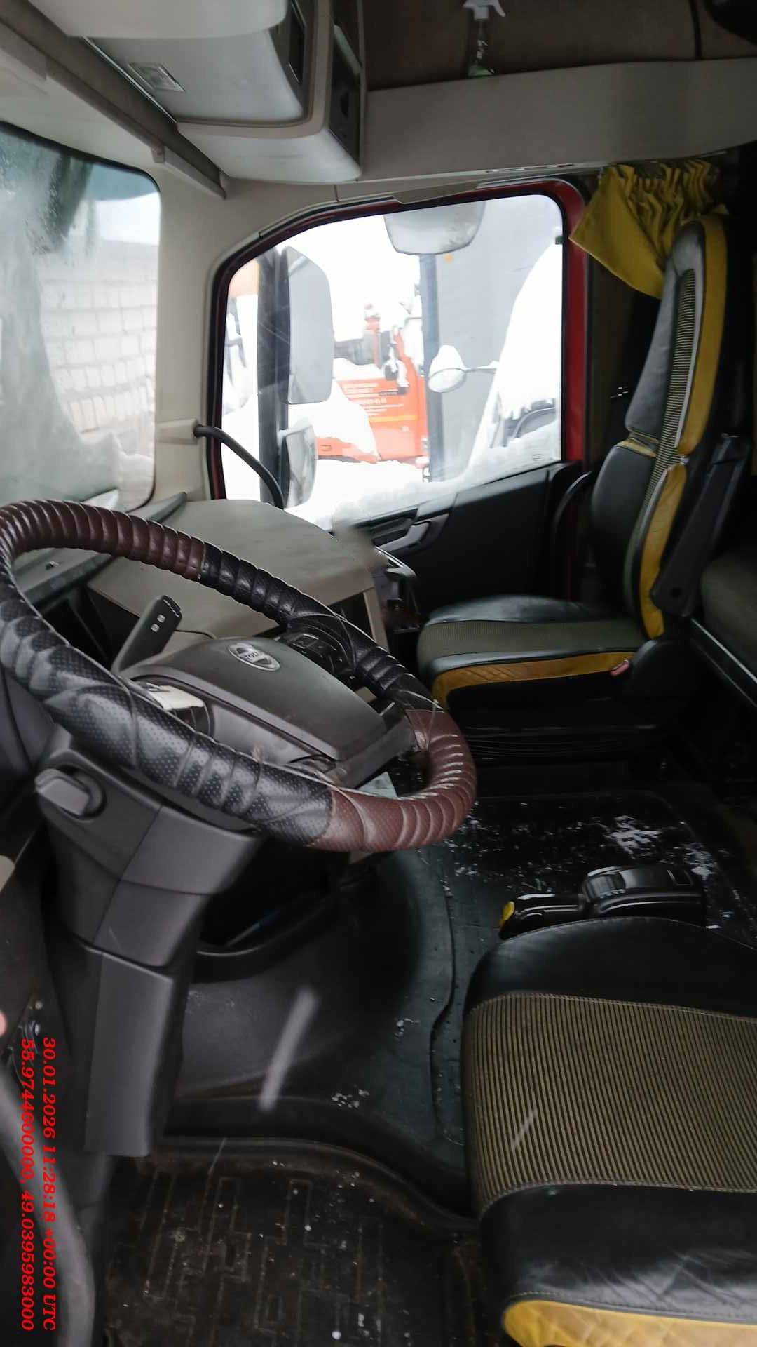 Volvo FH 16 8X4,  250 000 км, 2013 года в лизинг