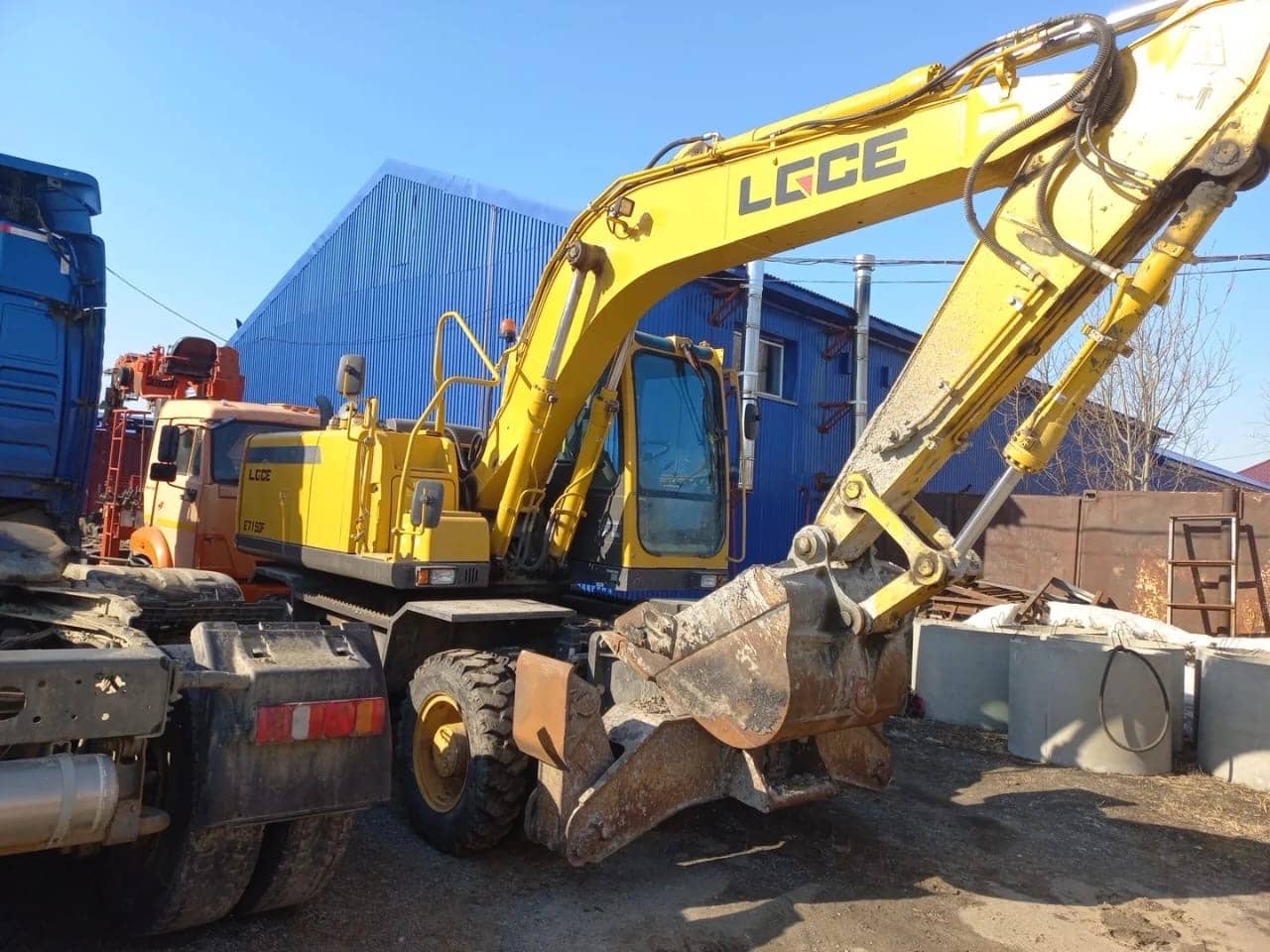 SDLG/LGCE E7150F,  1 км, 2023 года в лизинг