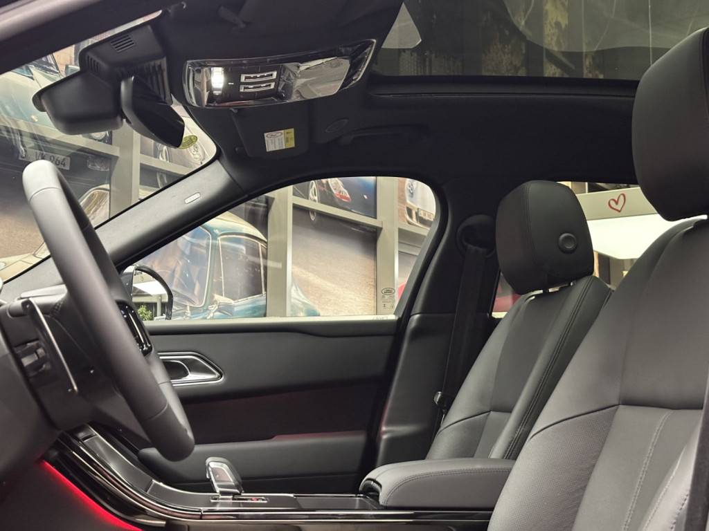 Land Rover Velar 2.0 250 Дайнэмик СЕ (Dynamic SE)