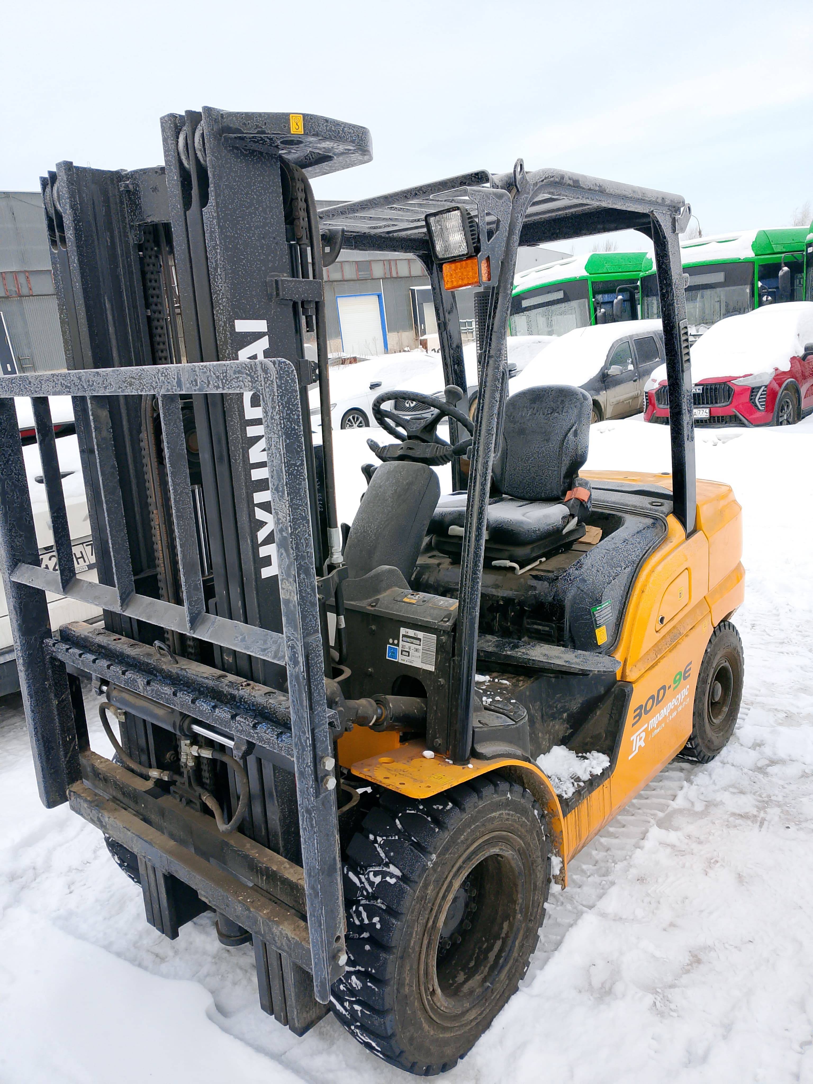 Hyundai 30D-9E
