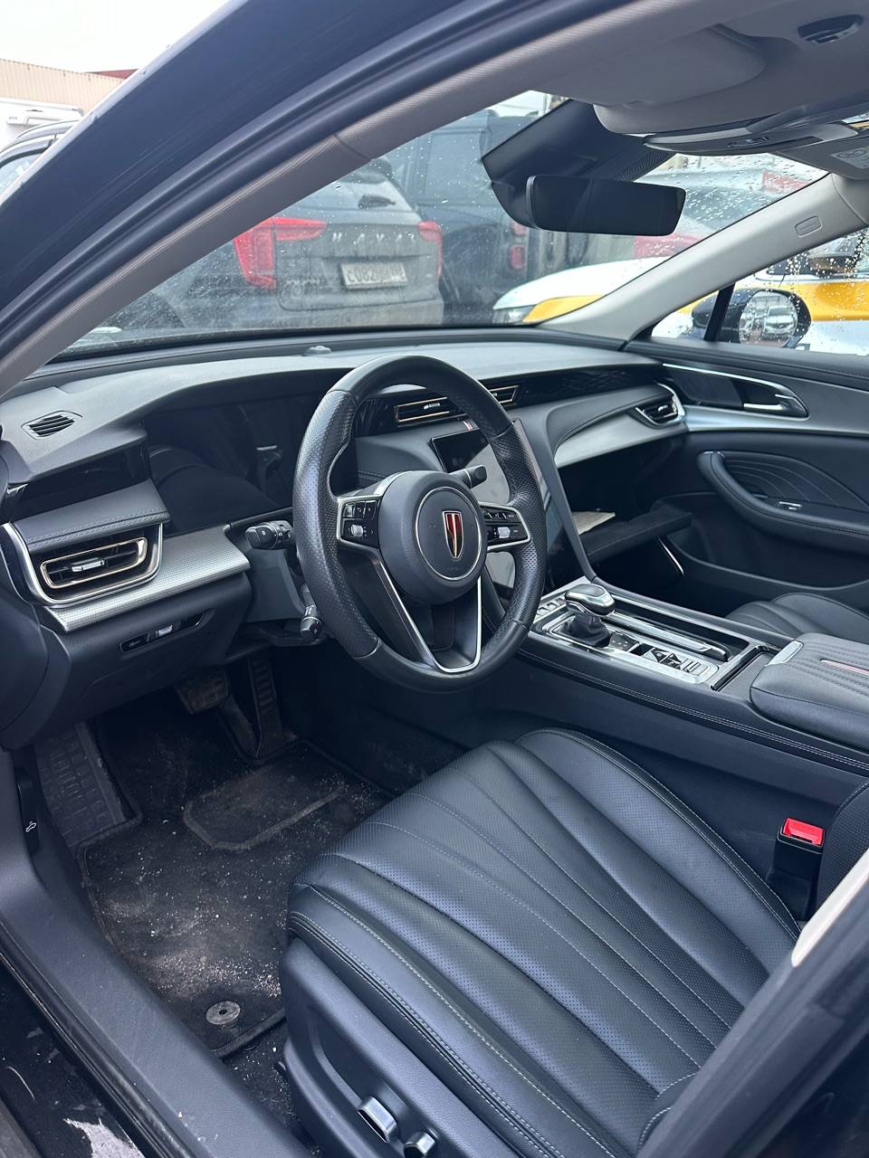 Hongqi H5,  106 388 км, 2024 года в лизинг