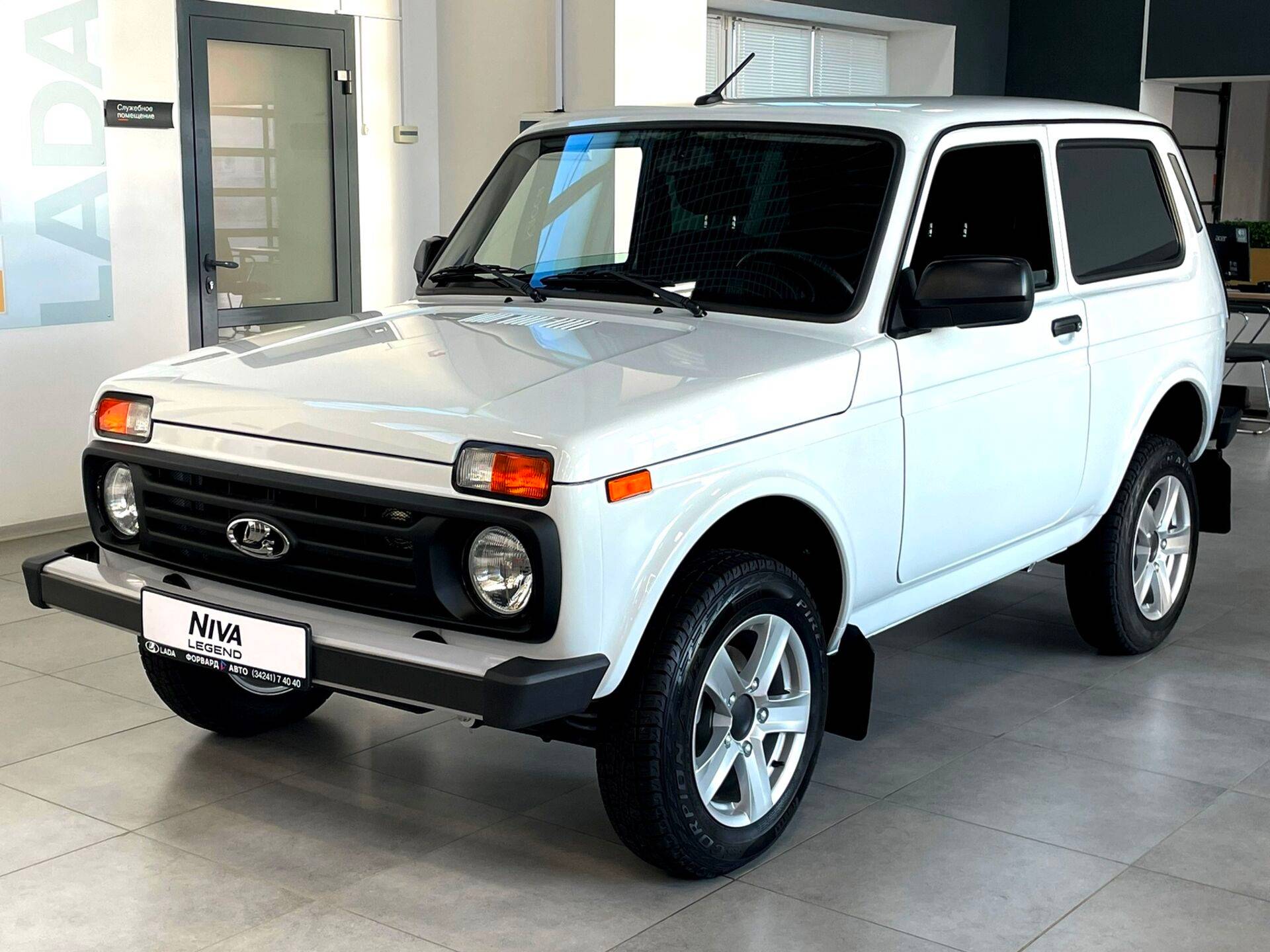 Lada Niva Legend 3 дв Luxe 24 1.7 5MT  