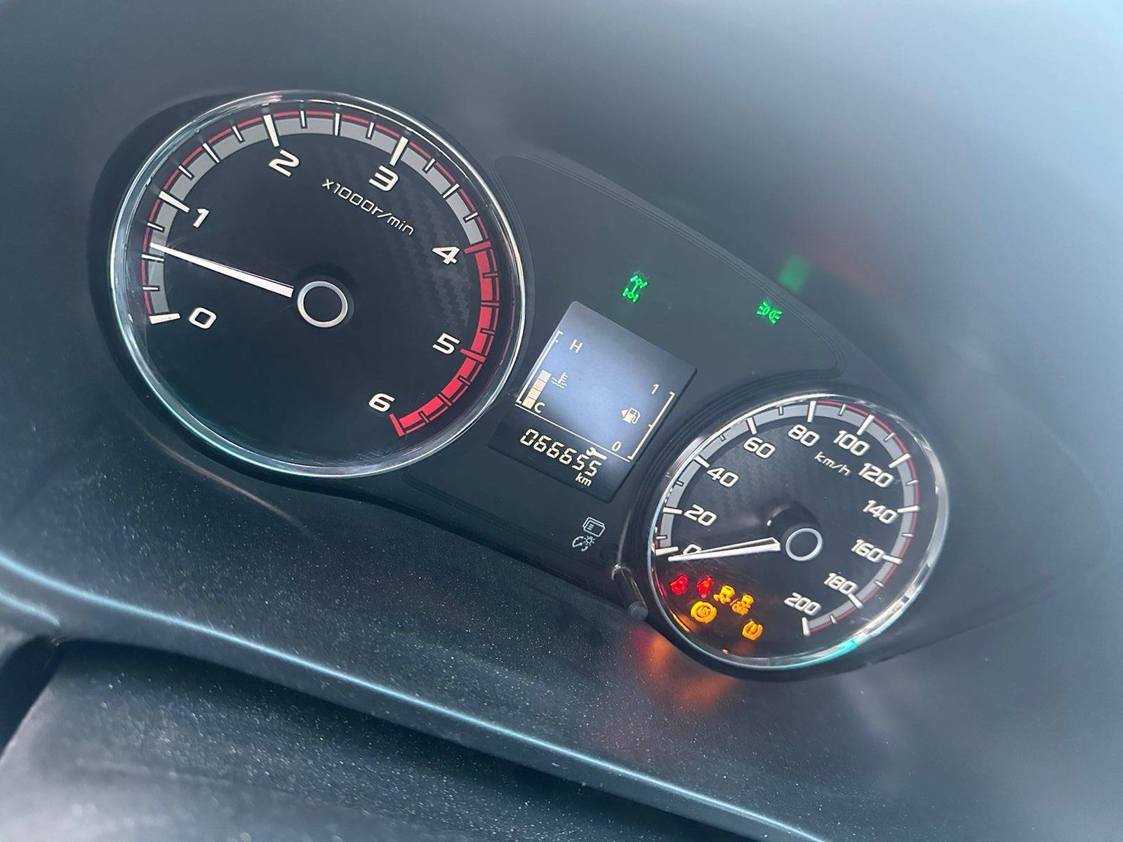 Mitsubishi L200 Лот 000002328