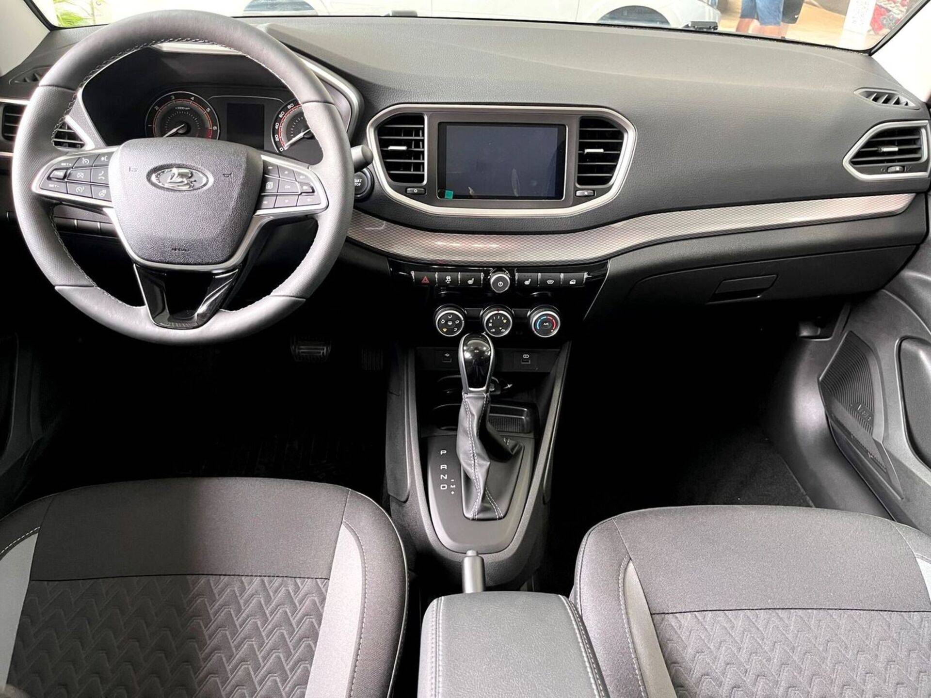 Lada Vesta седан Enjoy 24 1.8 122hp AT