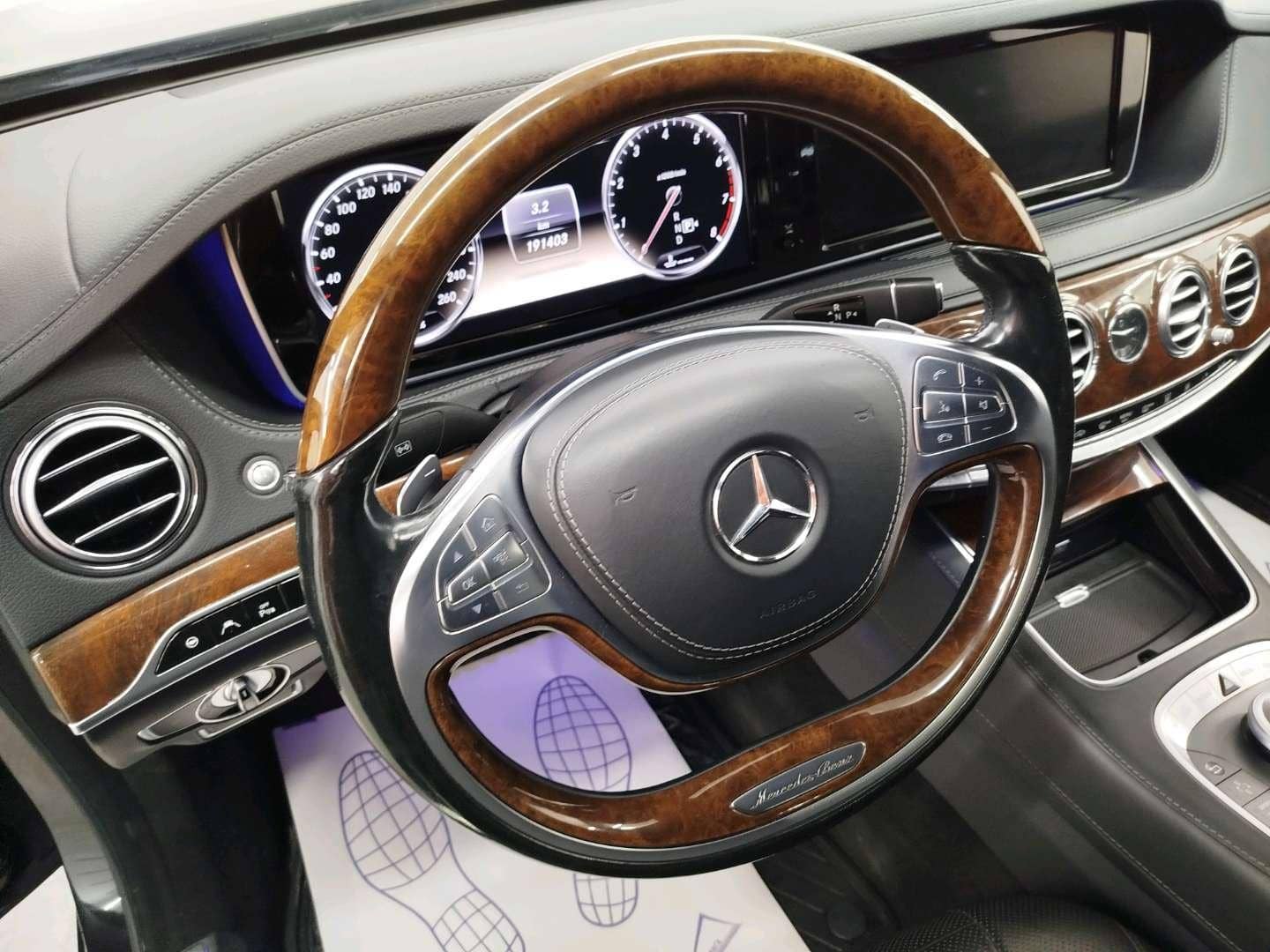 Mercedes-Benz S седан,  191 400 км, 2014 года в лизинг