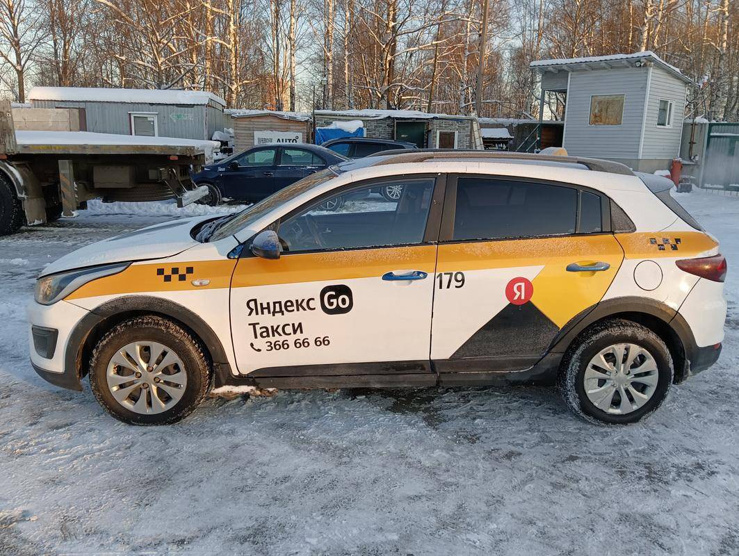 KIA Rio X-Line,  253 662 км, 2019 года в лизинг