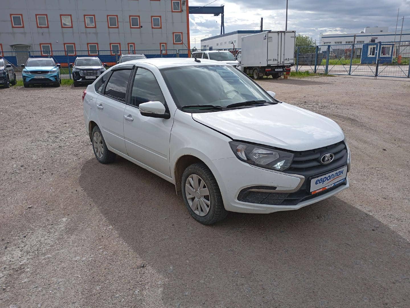 Lada Granta лифтбек,  109 172 км, 2024 года в лизинг