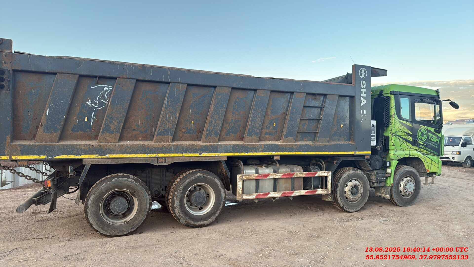Shacman SX33186V366,  177 424 км, 2023 года в лизинг
