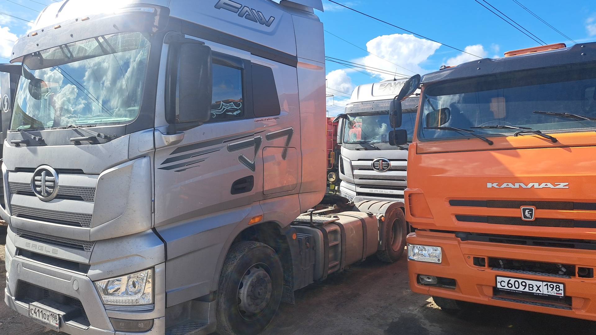 FAW CA4180P77K25E5 4x2,  227 263 км, 2023 года в лизинг
