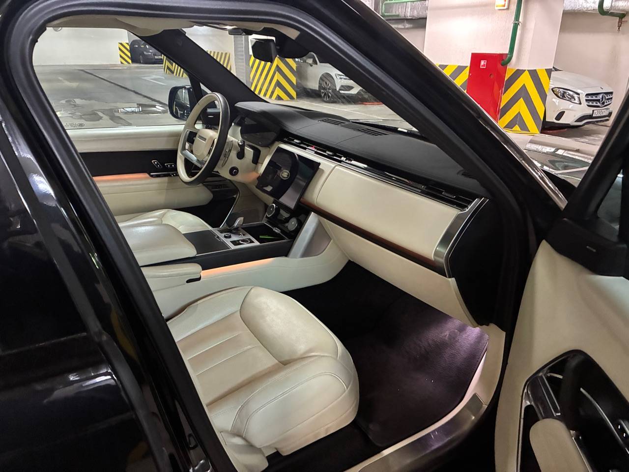 Land Rover Range Rover,  99 426 км, 2023 года в лизинг