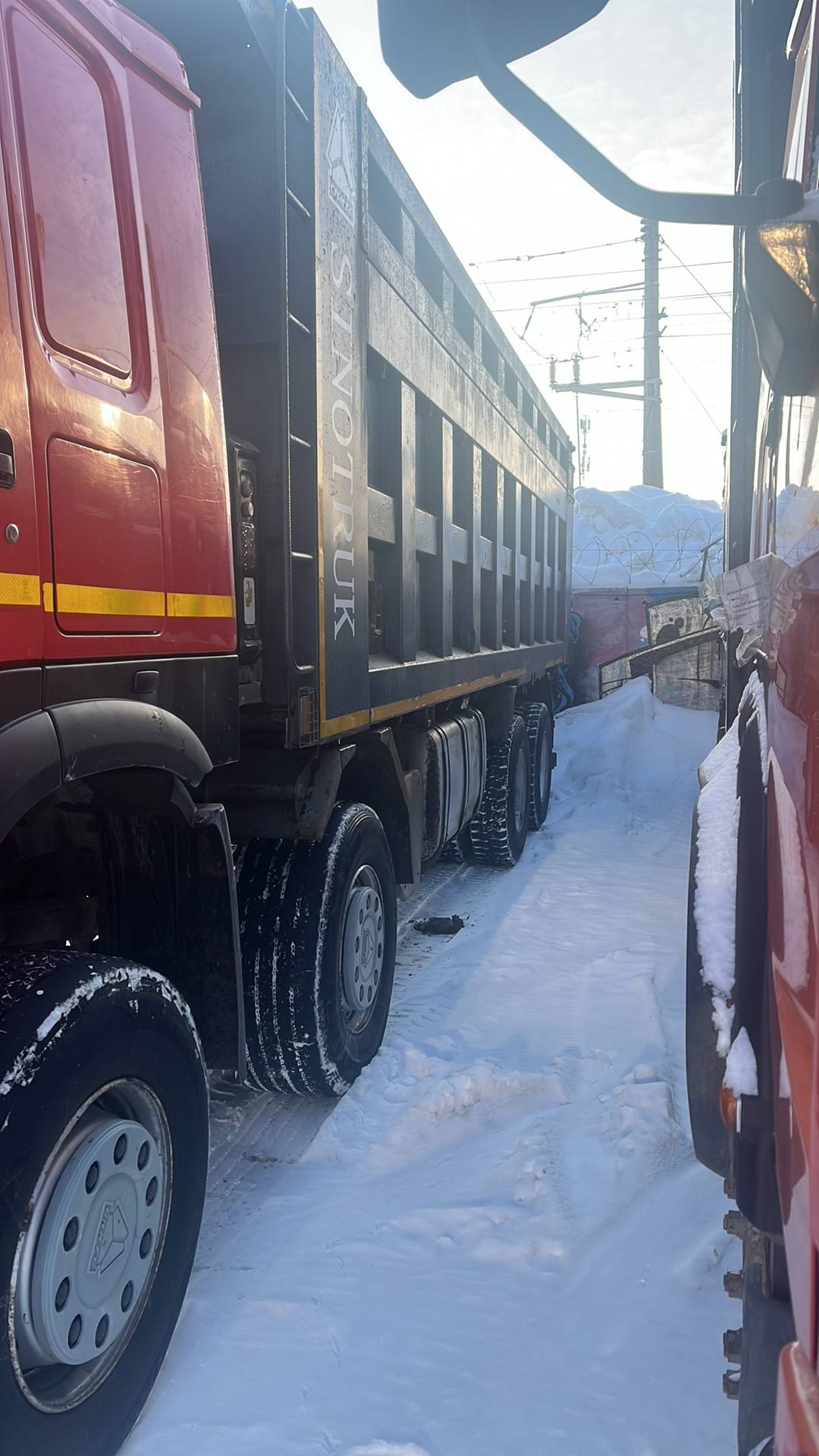 HOWO ZZ3407S3867Е 8х4,  249 350 км, 2022 года в лизинг