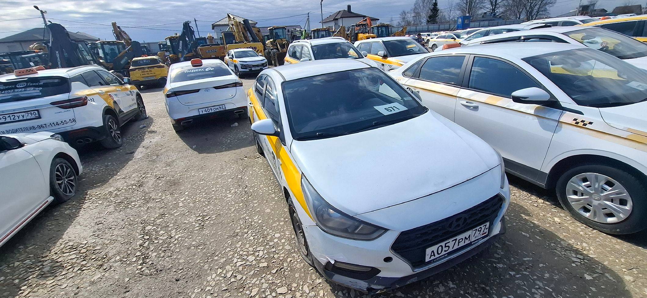 Solaris HS,  352 121 км, 2024 года в лизинг