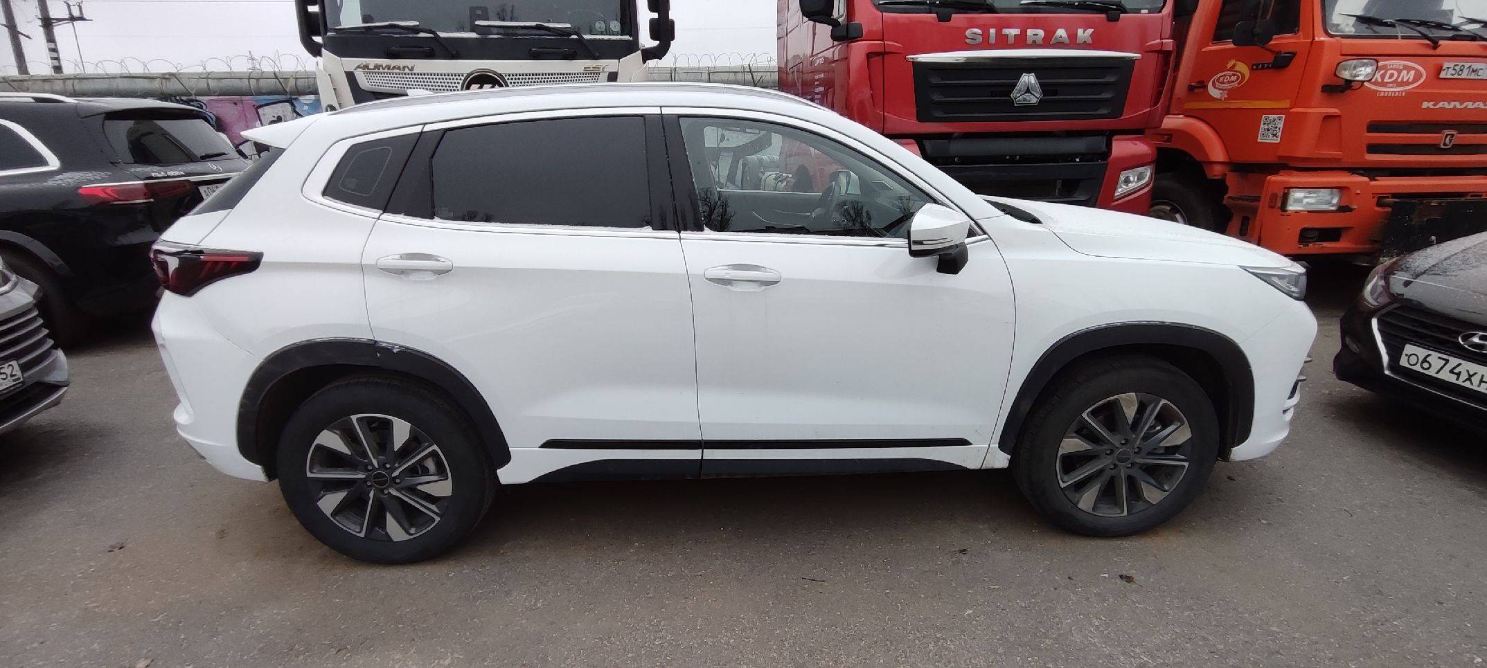 EXEED LX,  50 698 км, 2023 года в лизинг