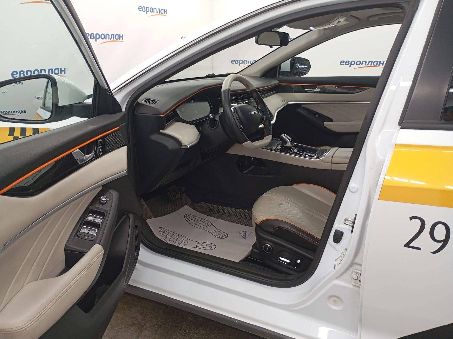 DongFeng Shine Max,  122 774 км, 2023 года в лизинг