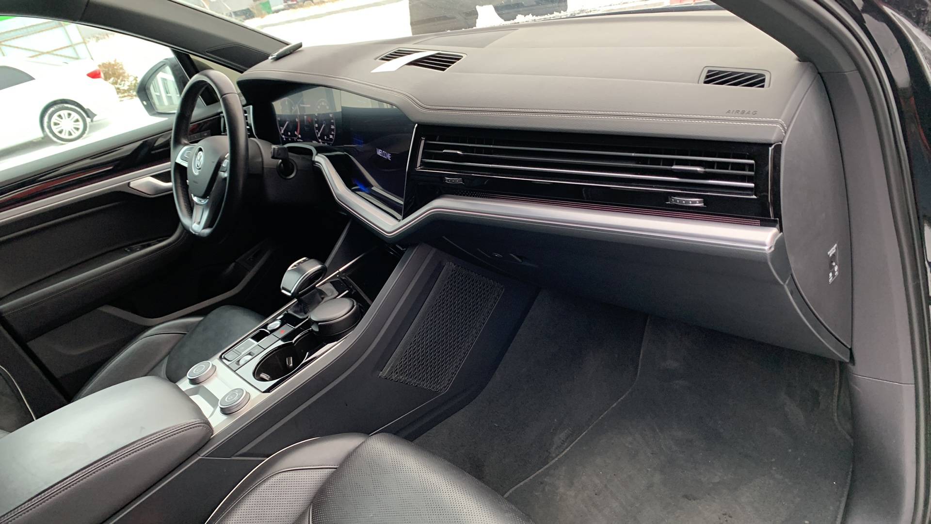 Volkswagen Touareg,  105 893 км, 2020 года в лизинг