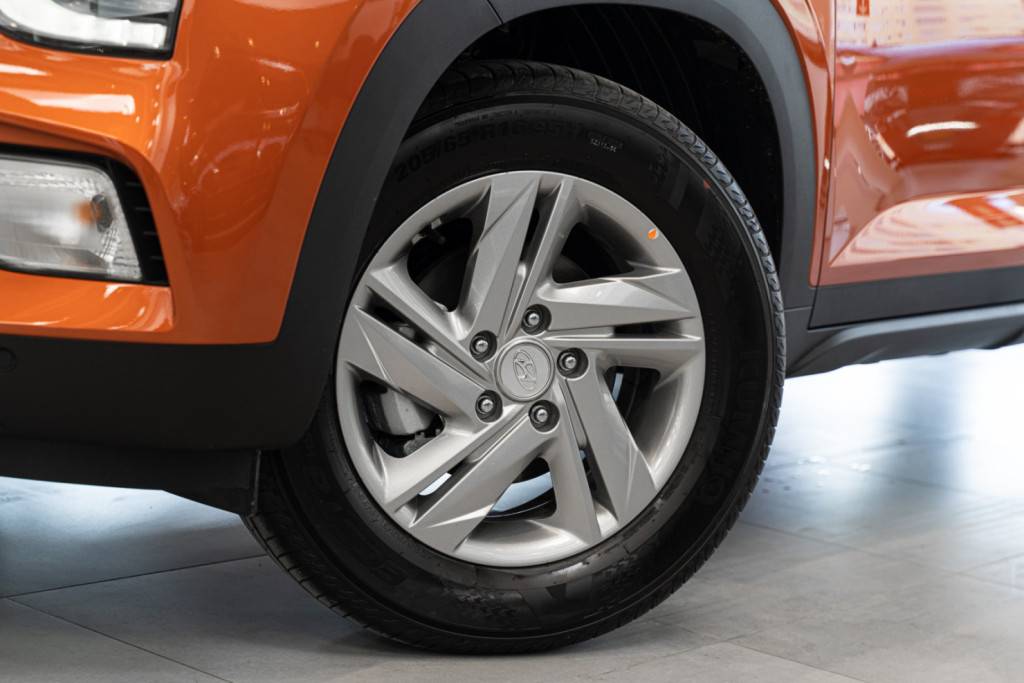 Solaris HC Classic 1.6 6AT 2WD