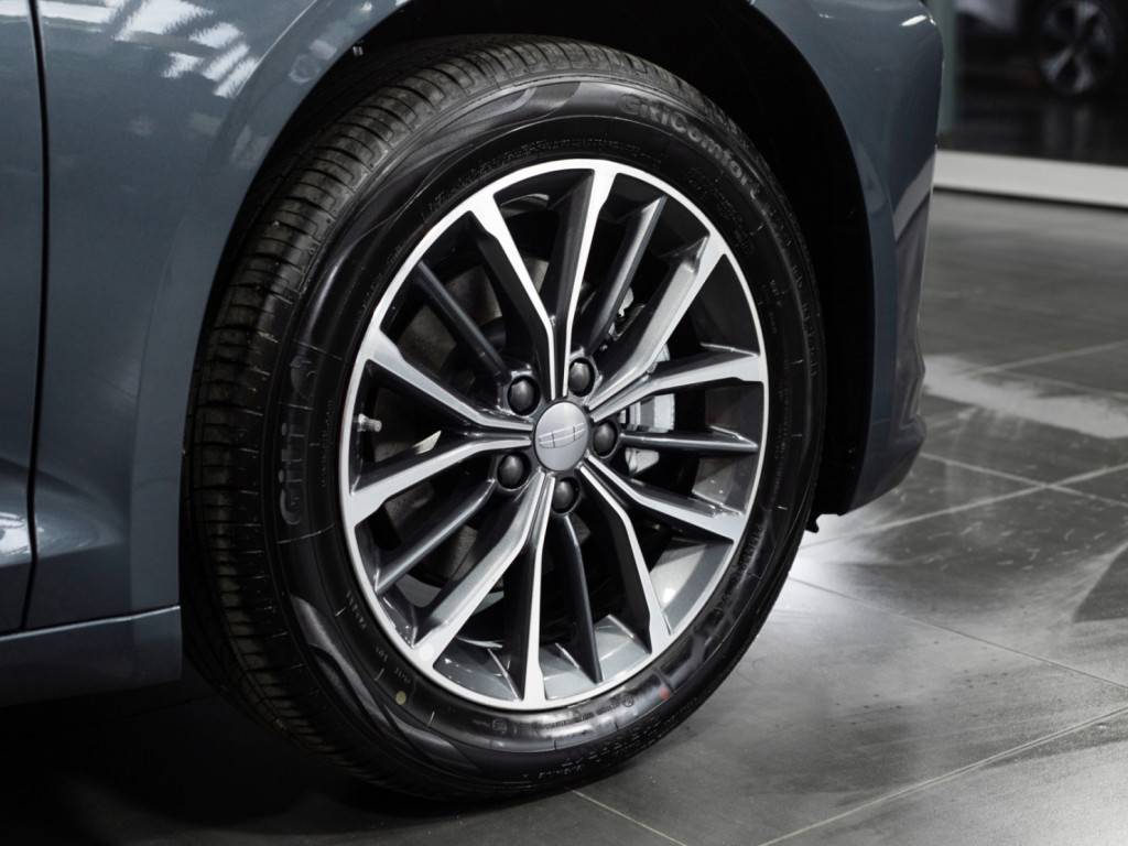 Geely Preface Luxury 2.0T 7DCT