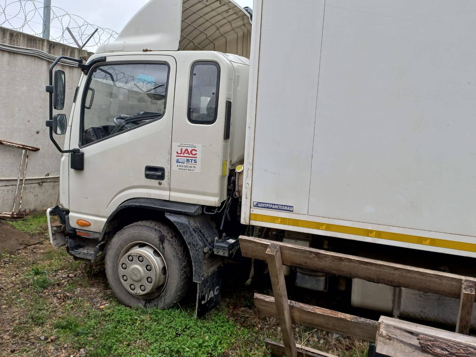 JAC N 120 Лот 000000936