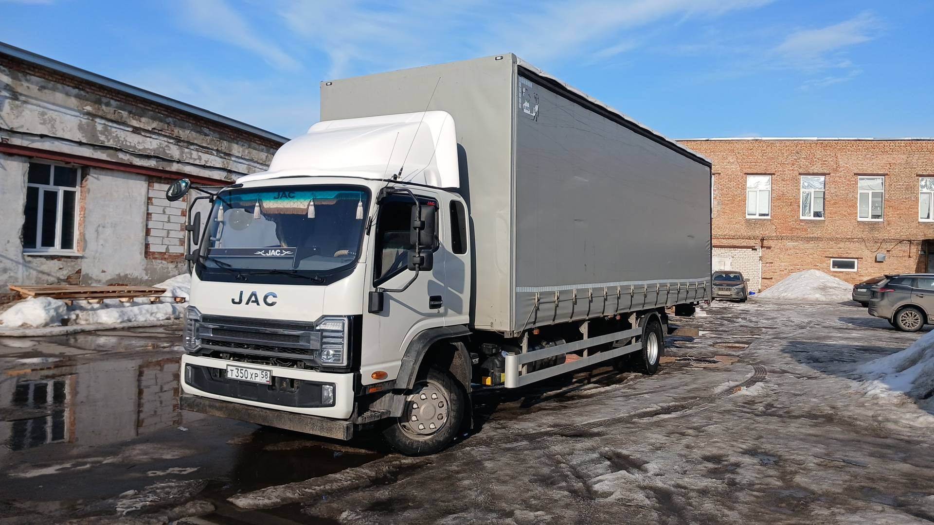 JAC N 120L