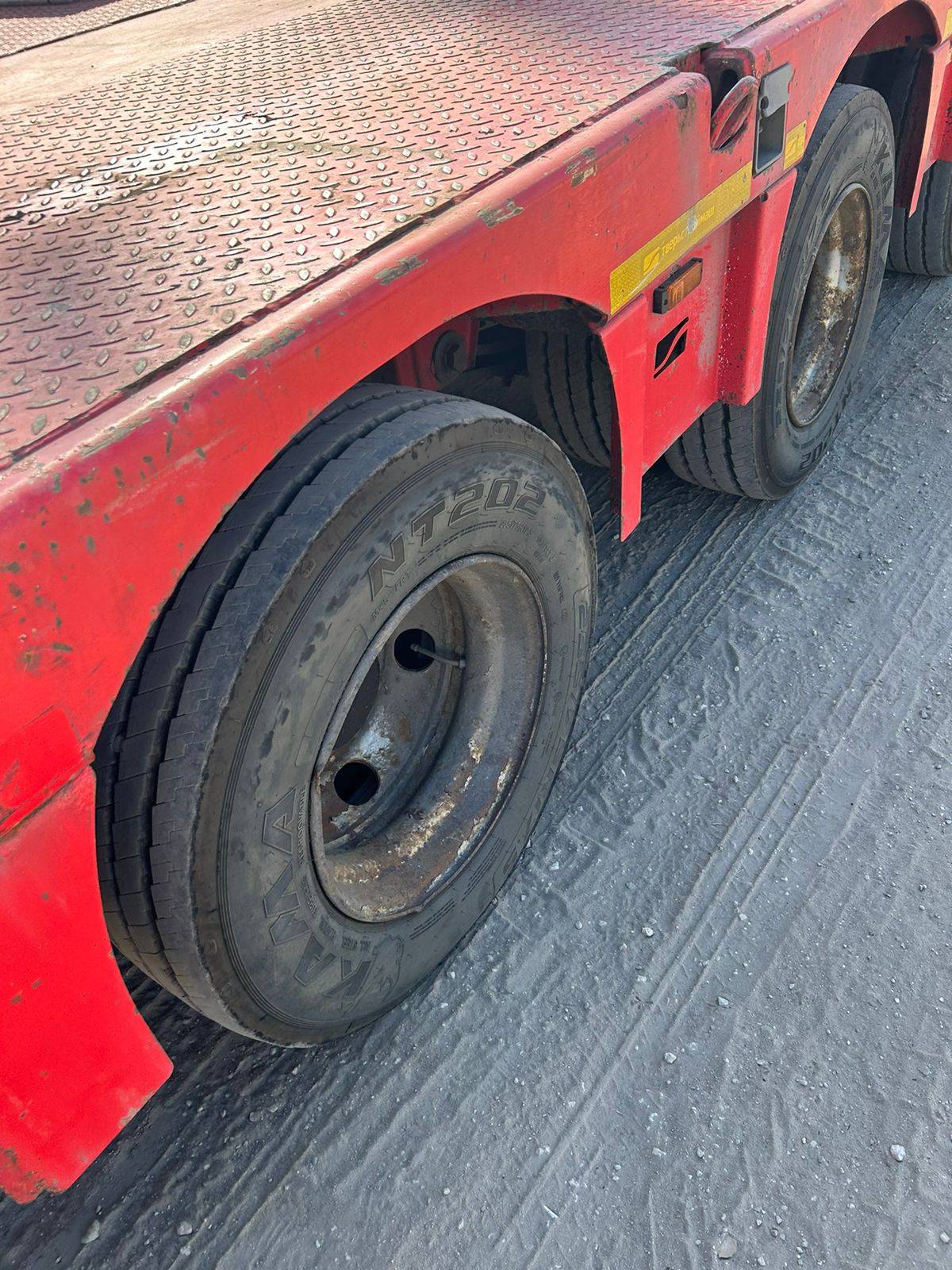 Тверьстроймаш Низкорамный полуприцеп 993941-SE46, 2020 года в лизинг