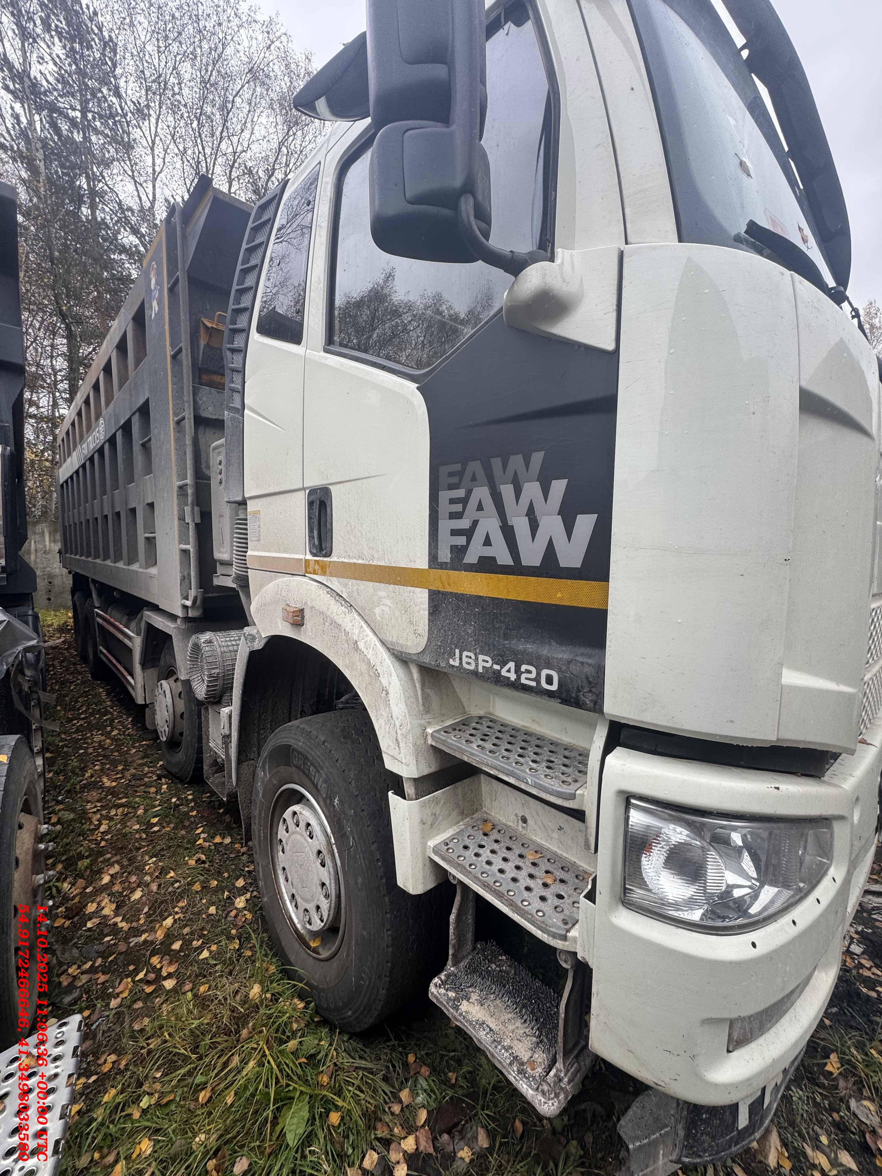 FAW CA3310P66K24T4E5 8х4,  348 657 км, 2022 года в лизинг